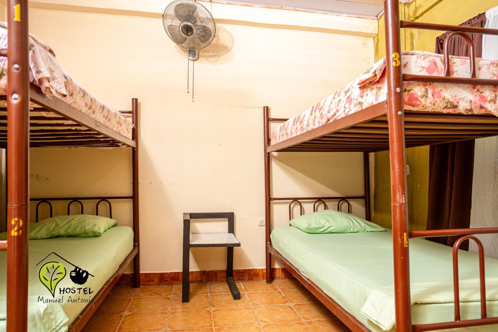 Manuel Antonio Hostel Екстериор снимка