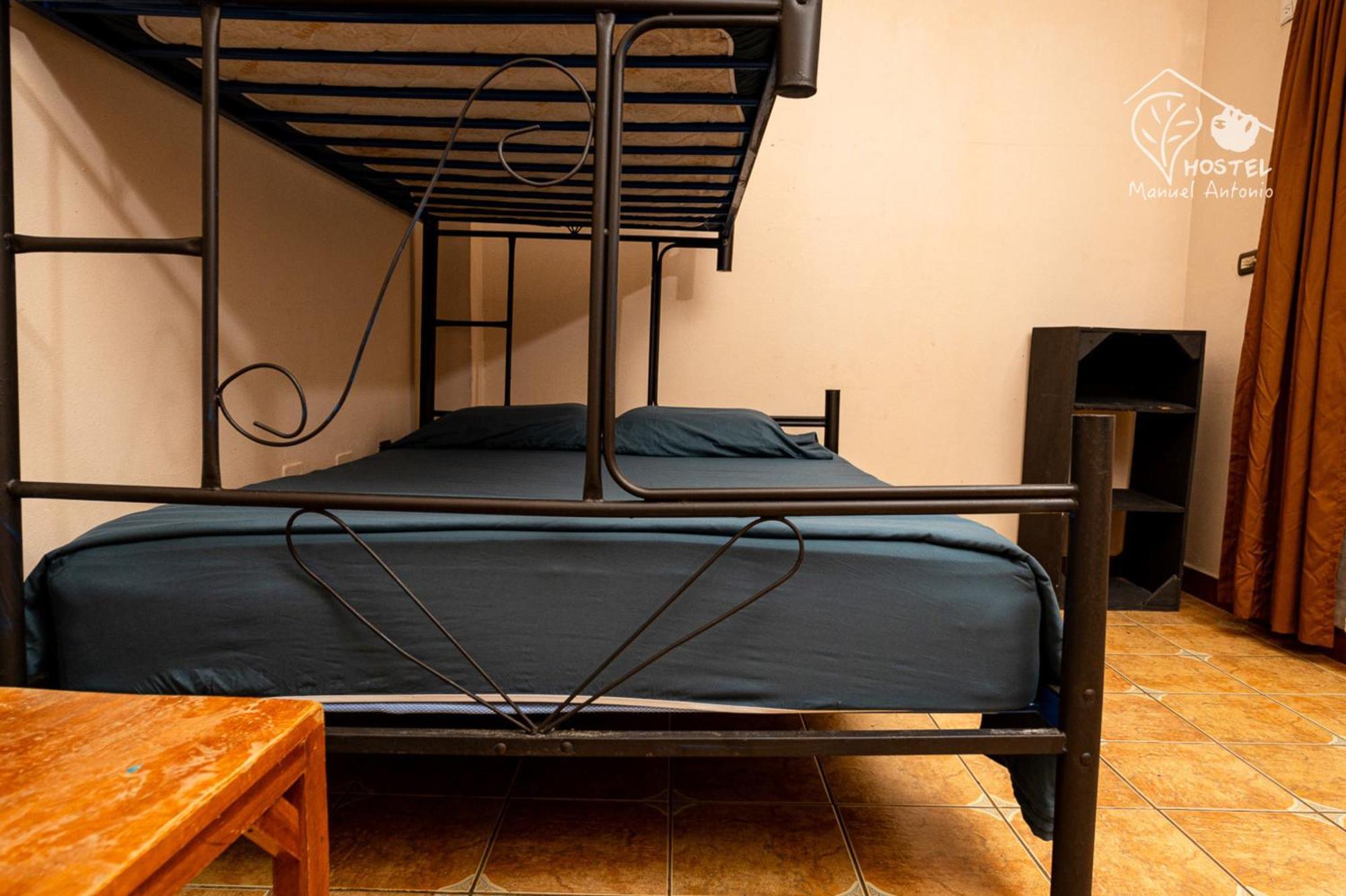 Manuel Antonio Hostel Екстериор снимка