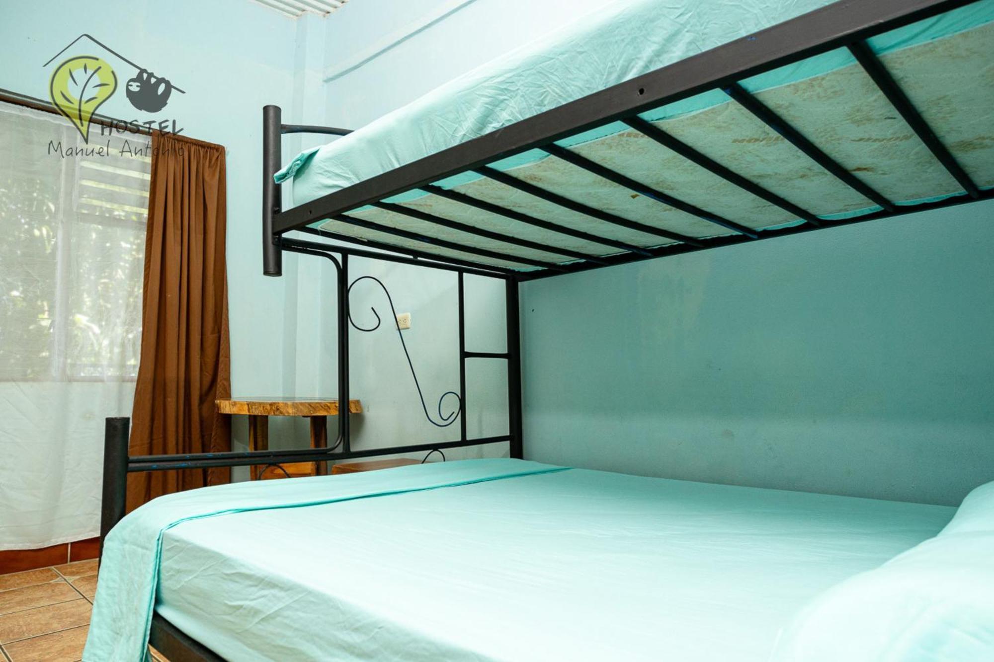 Manuel Antonio Hostel Екстериор снимка