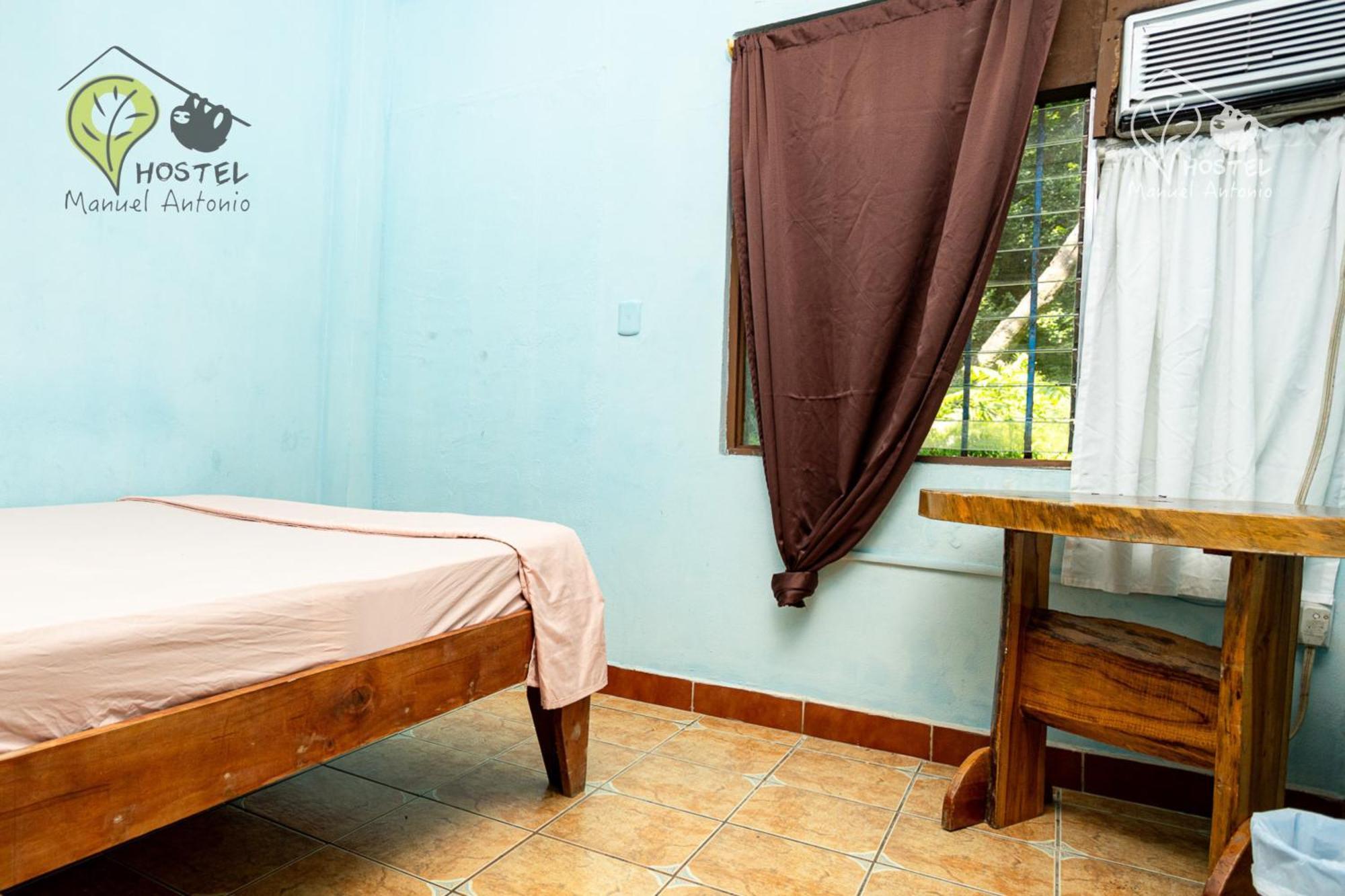 Manuel Antonio Hostel Екстериор снимка